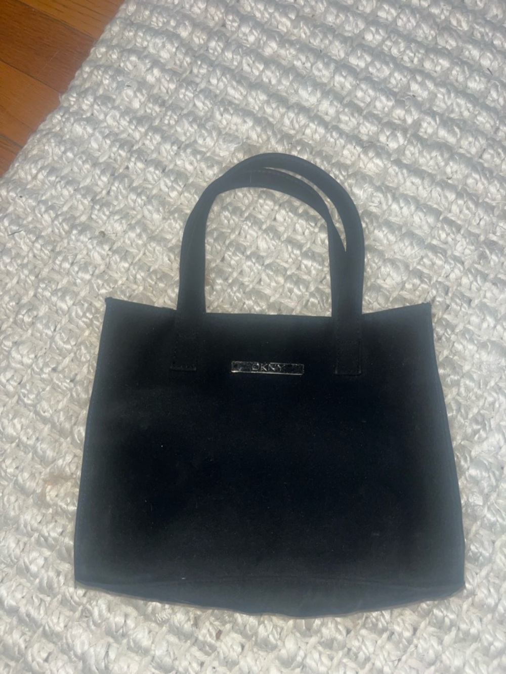 Black Women's Tote Handbag - Classic Everyday Style